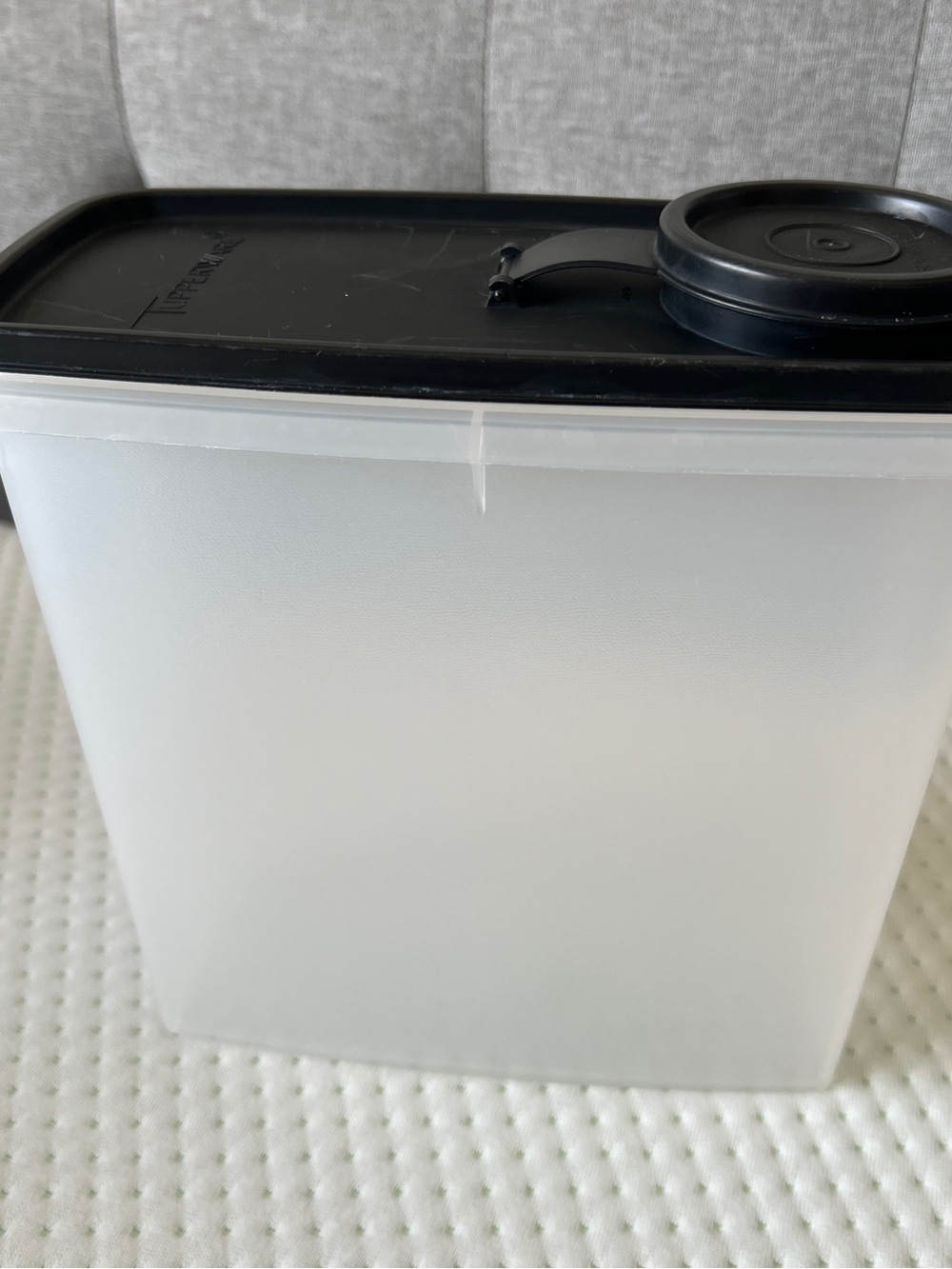 Vintage Tupperware Modular Mates Cereal Storer Keeper with Black Lid